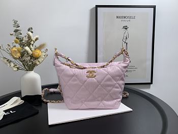 Chanel Crumpled Lambskin Mini Hobo Bag Pink Size 15x12.5x18 Cm