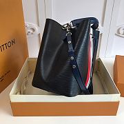 LV NeoNoe Handbags Black Stripes M52163 Size 26x26x17.5 cm - 6