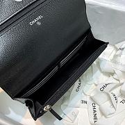 Chanel Classic Flap Bag Black 81059 19 cm - 5