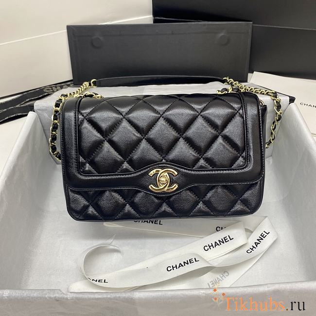 Chanel Flap Bag Smooth Leather Black AS2058 Size 23x15x7.5 cm - 1