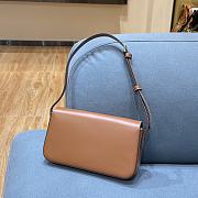 CELINE Arc De Triomphe Armpit Bag Caramel BF4 Size 20 × 10 × 4 cm - 3