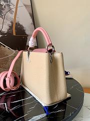 LV Capucines Medium Handbag Apricot M55910 Size 31.5 X 20 X 11 cm - 6