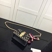 Gucci Sylvie Leather Mini Chain Bag Gram 431666 Size 19 x 14 x 7.5 cm - 3