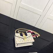 Gucci Sylvie Leather Mini Chain Bag White 431666 Size 19 x 14 x 7.5 cm - 6