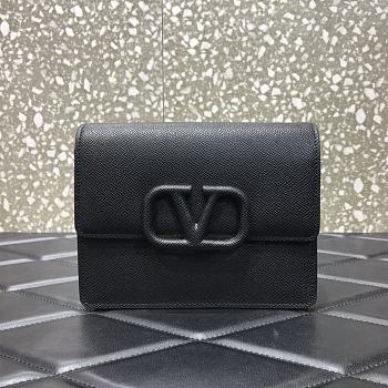 VALENTINO Garavani VRING Chain Wallet Black 069 Size 17.5 x 8 x 13 cm