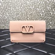 VALENTINO Garavani Logo Clutch Pink 065 Size 22 x 2.5 x 11 cm - 1