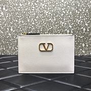 VALENTINO VLogo Clutch White 062 Size 19 x 13 x 13 cm - 1