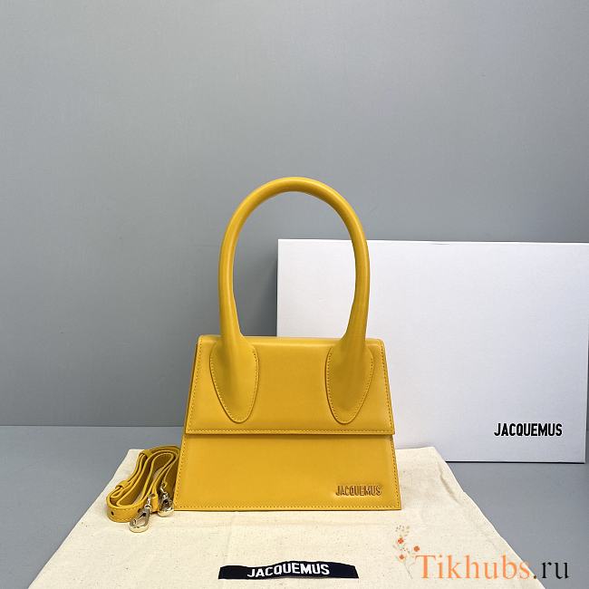 Jacquemus Big Yellow 2020 Size 24 x 18 x 10 cm - 1