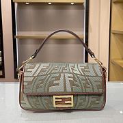 Fendi Baguette Fisheye 1805 Size 28 × 6 × 14 cm - 1