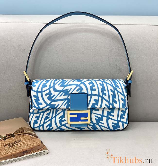 Fendi Baguette Blue 8378L Size 27 x 4 x 13 cm - 1