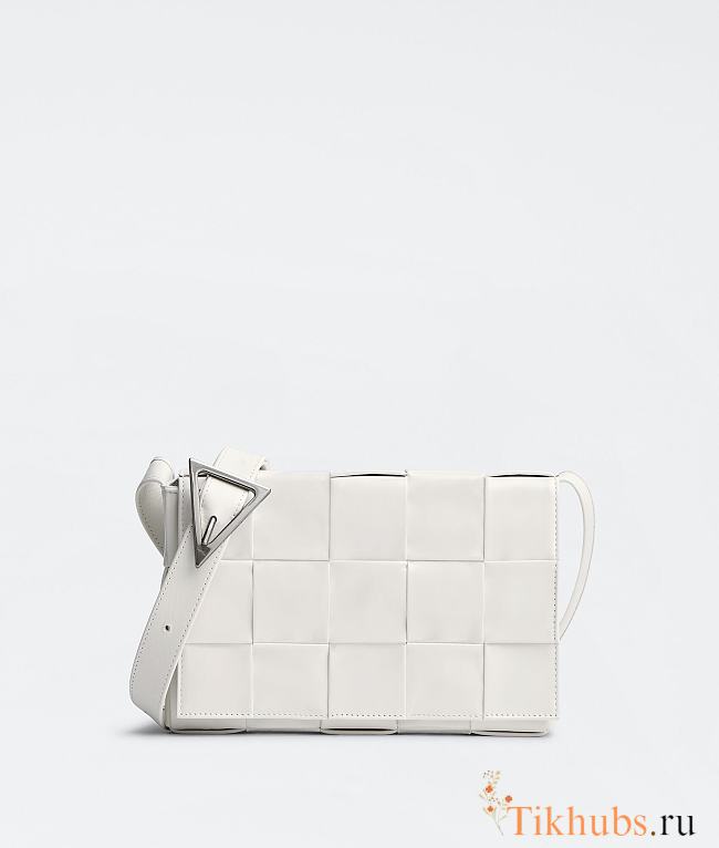 Bottega Veneta Cassette Woven Box Bag White Size 23 × 15 × 5.5 cm - 1