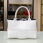 Bottega Veneta SLIP Tote Handbag White 44052 Size 36 x 24 x 12 cm - 1