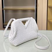BV Triangle Bubble Bag White 44054 Size 24 × 16 × 8 cm - 6