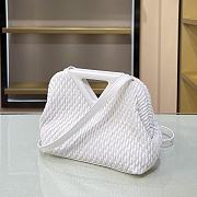 BV Triangle Bubble Bag White 44054 Size 24 × 16 × 8 cm - 5