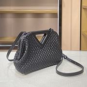 BV Triangle Bubble Bag Black 44054 Size 24 × 16 × 8 cm - 5