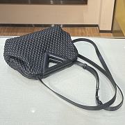 BV Triangle Bubble Bag Black 44054 Size 24 × 16 × 8 cm - 4