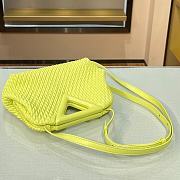 BV Triangle Bubble Bag Kiwi 44054 Size 24 × 16 × 8 cm - 2