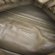 Bottega Veneta 20 New Cloud Bag Brown 6600 Size 31 x 12 x 16 cm - 2