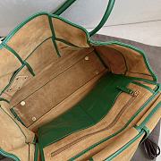 Bottega Veneta Medium Crossbow Bag Green 33 x 27 x 14 cm - 2