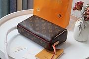 Louis Vuitton Original Leather Monogram Canvas M41966 Size 21 x 6 x 12 cm - 4