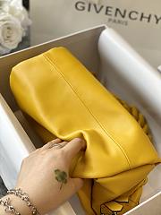 Givenchy G-Home Soft Big Bag Yellow 0210 Size 27 x 15 x 20 cm - 4