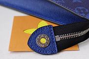 LV Pochette Voyage MM Monogram Eclipse in Blue M61692 Size 27 x 21 x 3 cm - 3