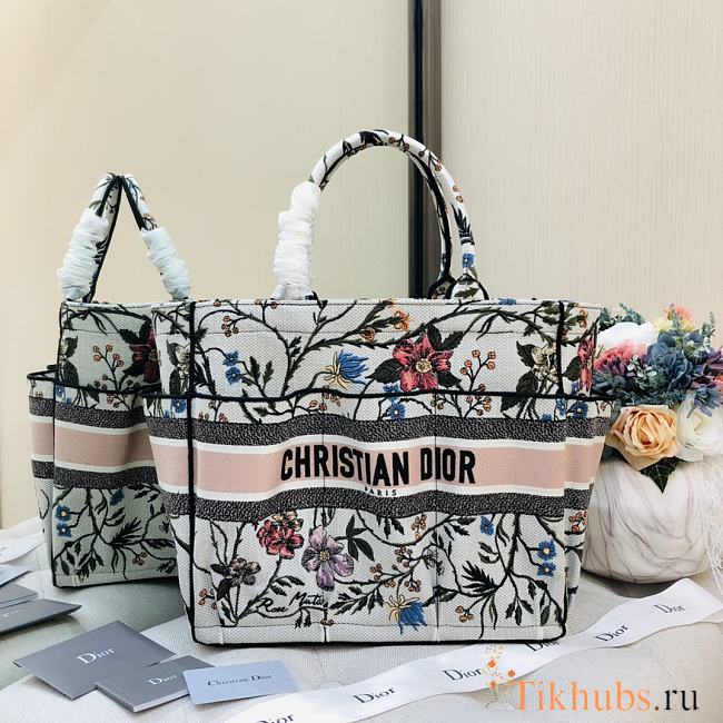 Dior BookTote Family Beach Bag 9028 Size 42 x 30 x 17 cm - 1