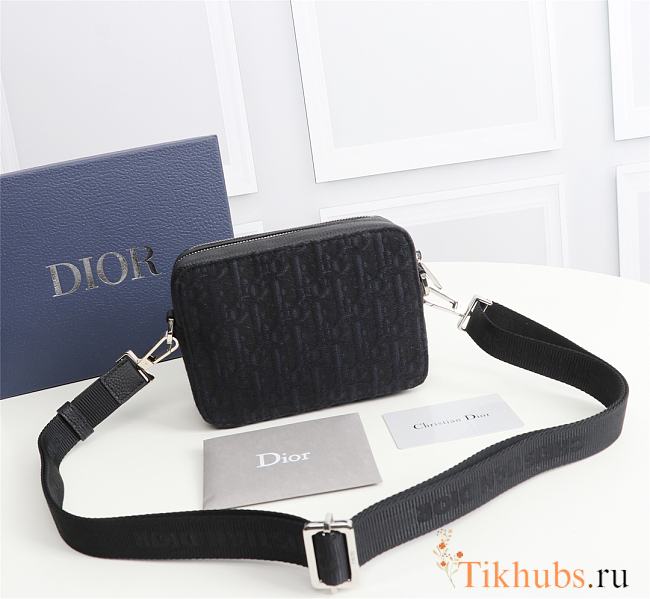 Dior Men's OBLIQUE Pattern Clutch Black Cloth Jacquard 2OBBC119YSE Size 17 x 12.5 x 6 cm - 1