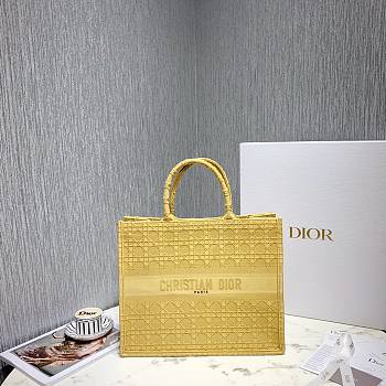 Dior Colorful Jacquard Canvas Handbags Yellow M1286 Size 41.5 x 32 x 5