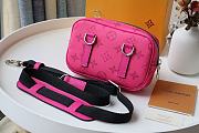 Louis Vuitton Outdoor Pouch Pink M30755 Size 15 x 9 x 7 cm - 4