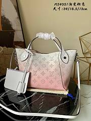 Louis Vuitton Hina PM Bag Mahina Leather Gradient Pink M54351 Size 34 x 13 x 18.5 cm  - 1