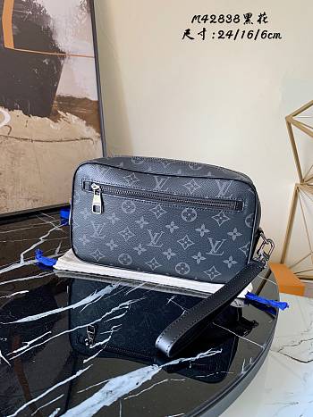 Louis Vuitton KASAI CLUTCH Damier Ebene Black N41663 Size 24 x 16 x 6 cm