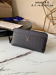 Louis Vuitton Lockme Zippy Wallet Black M62622 Size 19.5 x 10 x 2.5 cm - 1