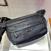 Prada Classic Messenger Bag 2VH994 Size 27 x 15.5 x 14 cm - 2