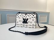 Louis Vuitton Twist Handbag White Flower M50282 Size 23 x 18 x 8 cm  - 1