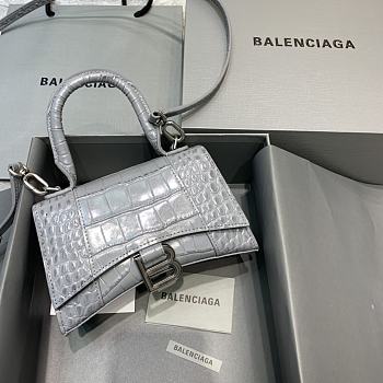 Hourglass Top Handle Bag Shiny Crocodile Embossed Cafslin Dark Gray Size 19 x 8 x 21 cm