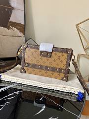 LV Petite Malle Shoulder Clutch Bag M44154 Size 19 x 5 x 11.5 cm - 3