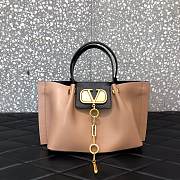 Valentino Escape Calfskin Small Shopping Bag Pink 0770 Size 31 x 25 x 15 cm - 1