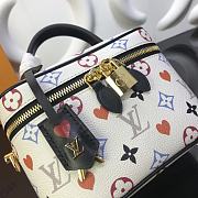 Louis Vuitton LV Vanity PM Monogram White Poker M45165 Size 19 x 13 x 11 cm - 2