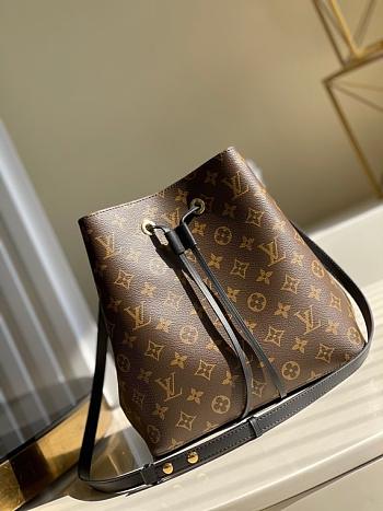 LV Original Néonoé Bucket Bag Black M44020 Size 26 x 26 x 17.5 cm