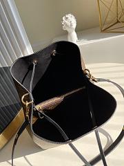 LV Original Néonoé Bucket Bag Black M44020 Size 26 x 26 x 17.5 cm - 2