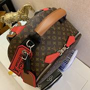 Louis Vuitton Backpack in Monogram Canvas M56853 Size 32 x 41 x 15 cm - 3