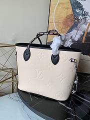 LV Neverfull MM Louis Vuitton M58525 Size 31 x 28 x 14 cm - 4