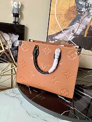 LV OnTheGo MM Monogram Brown M58521 Size 35 x 27 x 14 cm - 6