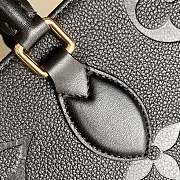 LV OnTheGo MM Monogram Black M58522 Size 35 x 27 x 14 cm - 6