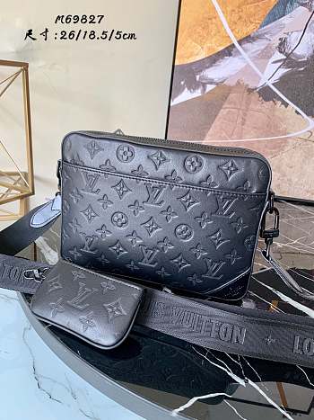 Louis Vuitton Duo Messenger LV M69827 Size 26 x 18.5 x 5 cm