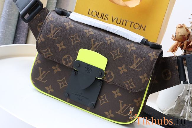 Louis Vuitton Monogram Yellow Accents Lock Sling Bag M45807 Size 21 x 15 x 4 cm - 1