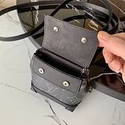 Louis Vuitton Mini Steamer Pouch M00340  - 6