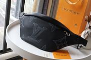 Louis Vuitton Discovery Bumbag M57289 Size 47 x 20 x 9 cm - 1