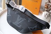 Louis Vuitton Discovery Bumbag M57289 Size 47 x 20 x 9 cm - 5
